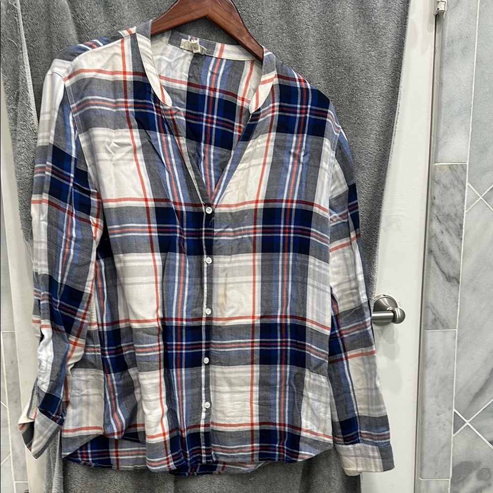 Soft Plaid Button-Up Shirt